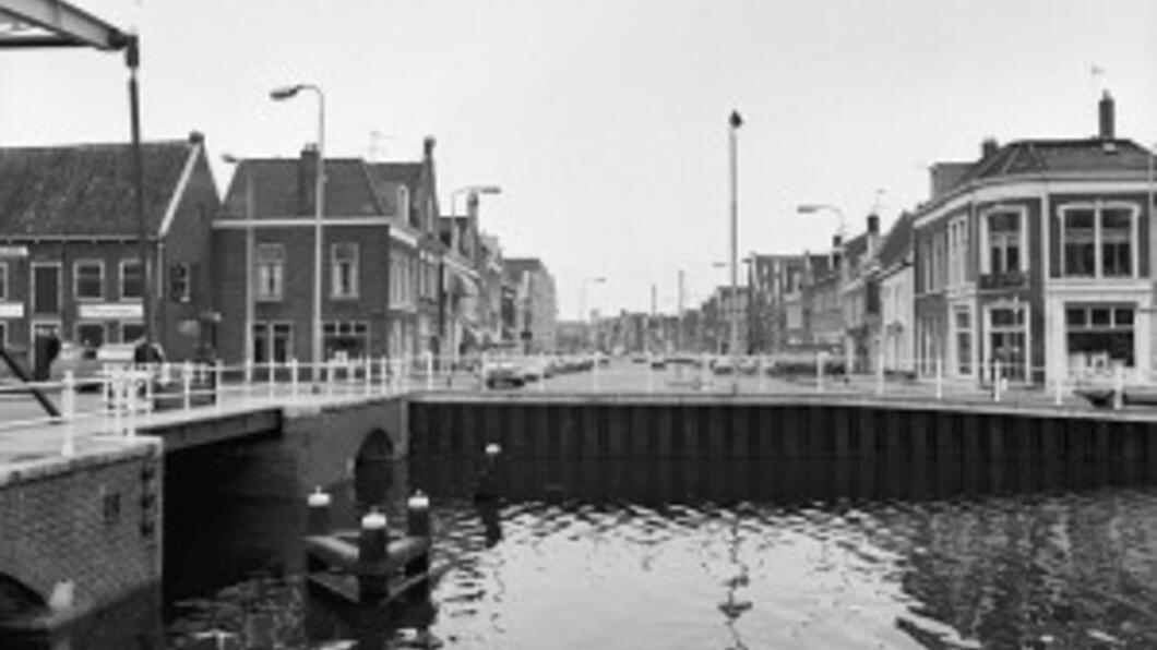 Historisch foto van het Vliet in Leeuwarden