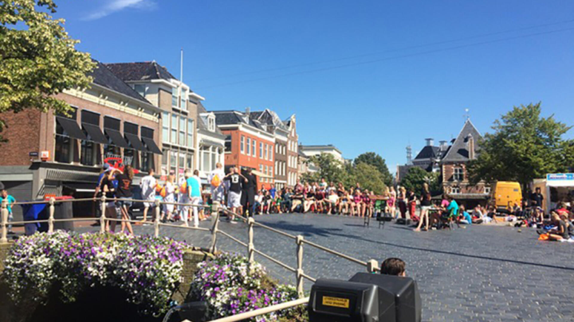 Foto van een autoluwe binnenstad